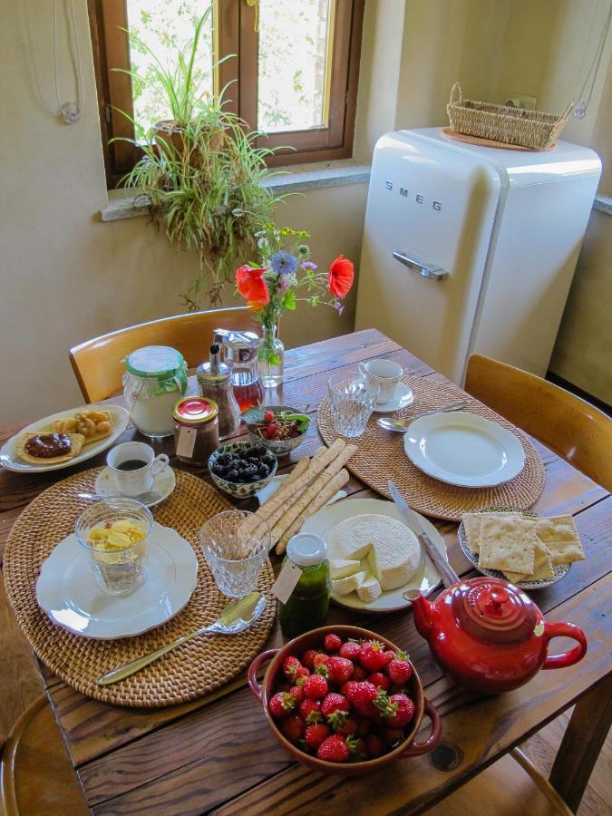B&B Sant'Anna 21 Монфорте-д'Альба Екстер'єр фото